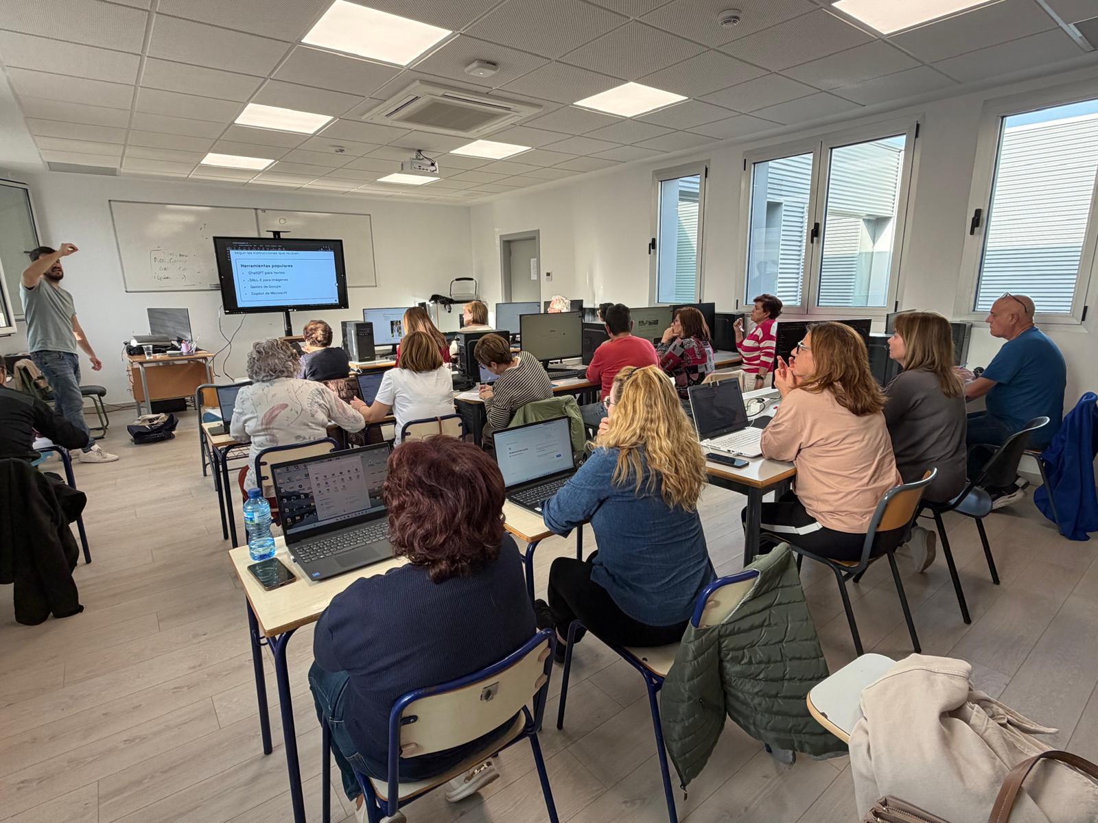 Cursos de digitalització per formar-se.